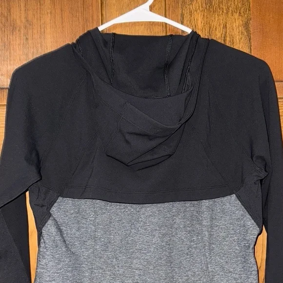 Lululemon Black And Grey Hooded Define Jacket - Picture 4 of 15